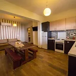 Regina Simotata Sissia Apartamento Lourdata (Kefalonia)