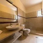 Regina Simotata Sissia Apartamento *
