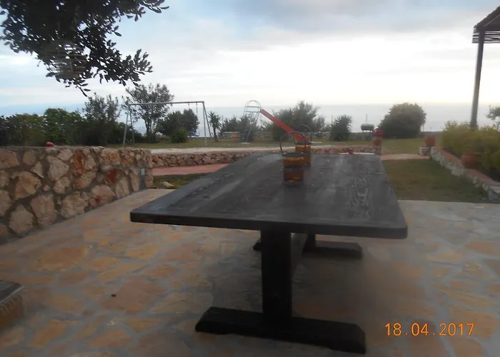 Regina Simotata Sissia Lourdata (Kefalonia)